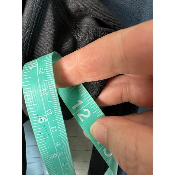 Adidas black leggings, sheer design packets, Capri activewear Athleisure casual - Picture 8 of 12